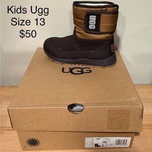UGG Kids Boots in Brown and Tan